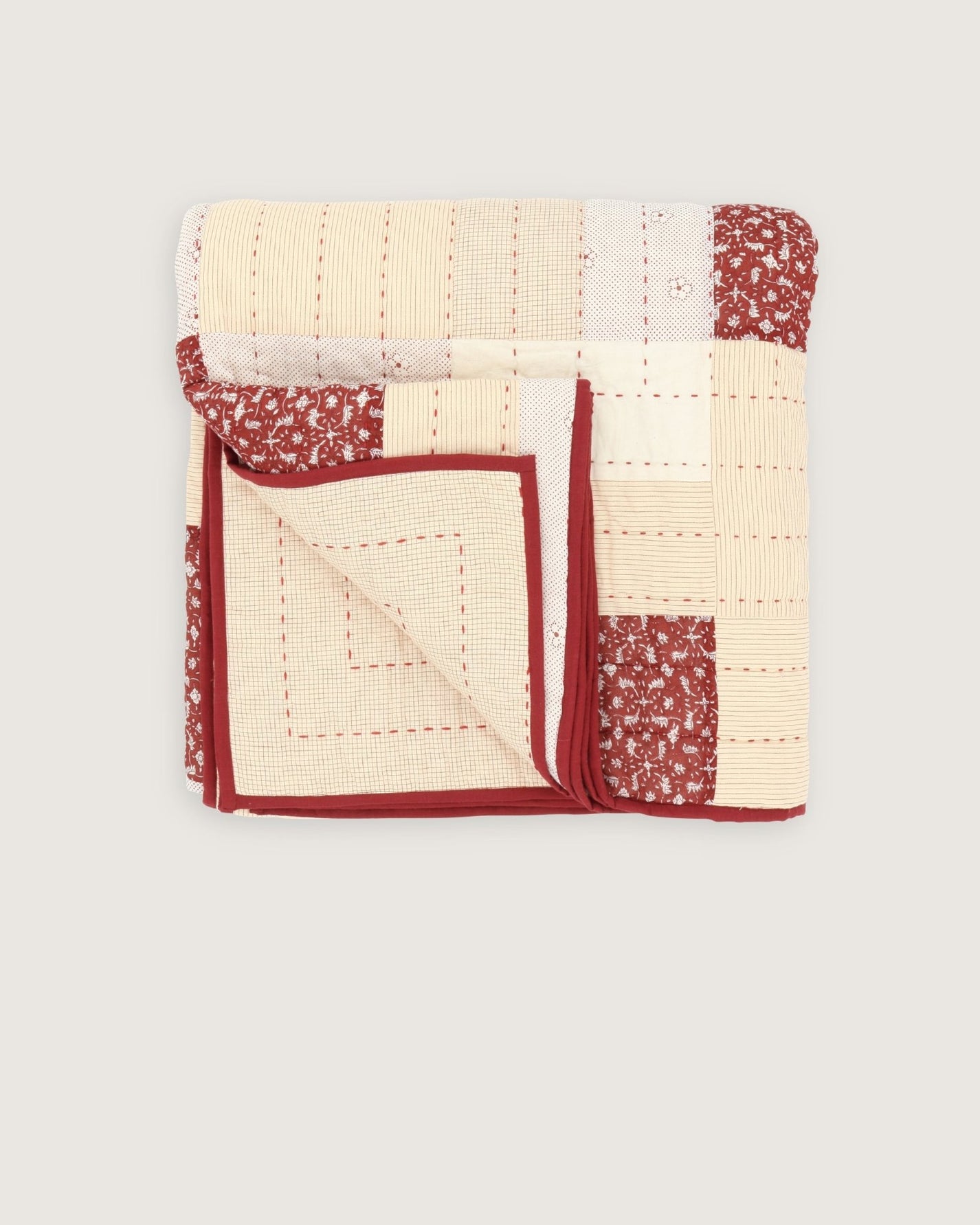 Couverture surpiquée Patchwork rouge - Scarlette Ateliers