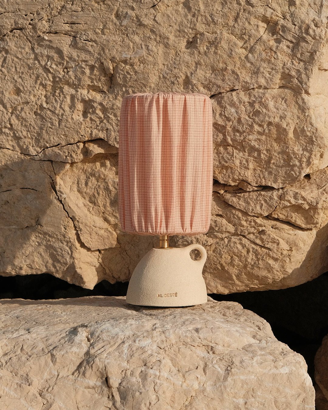Lampe Mimosa, abat - jour à carreaux rouges - Scarlette Ateliers