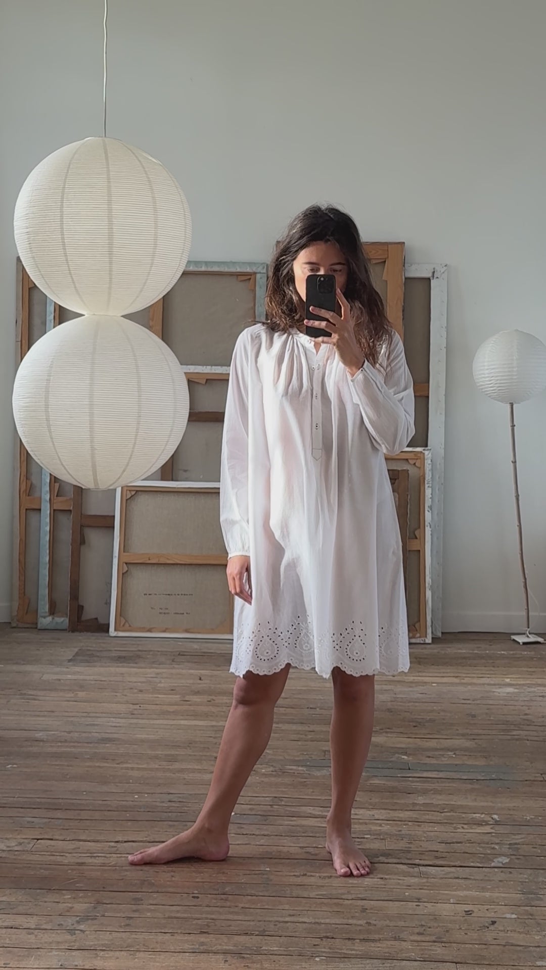 Jane night dress white embroideries