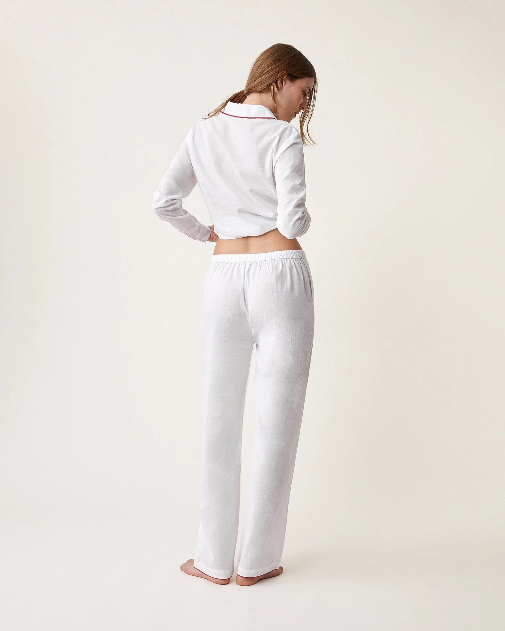 Pyjama Thelma blanc passepoil rouge - Scarlette Ateliers