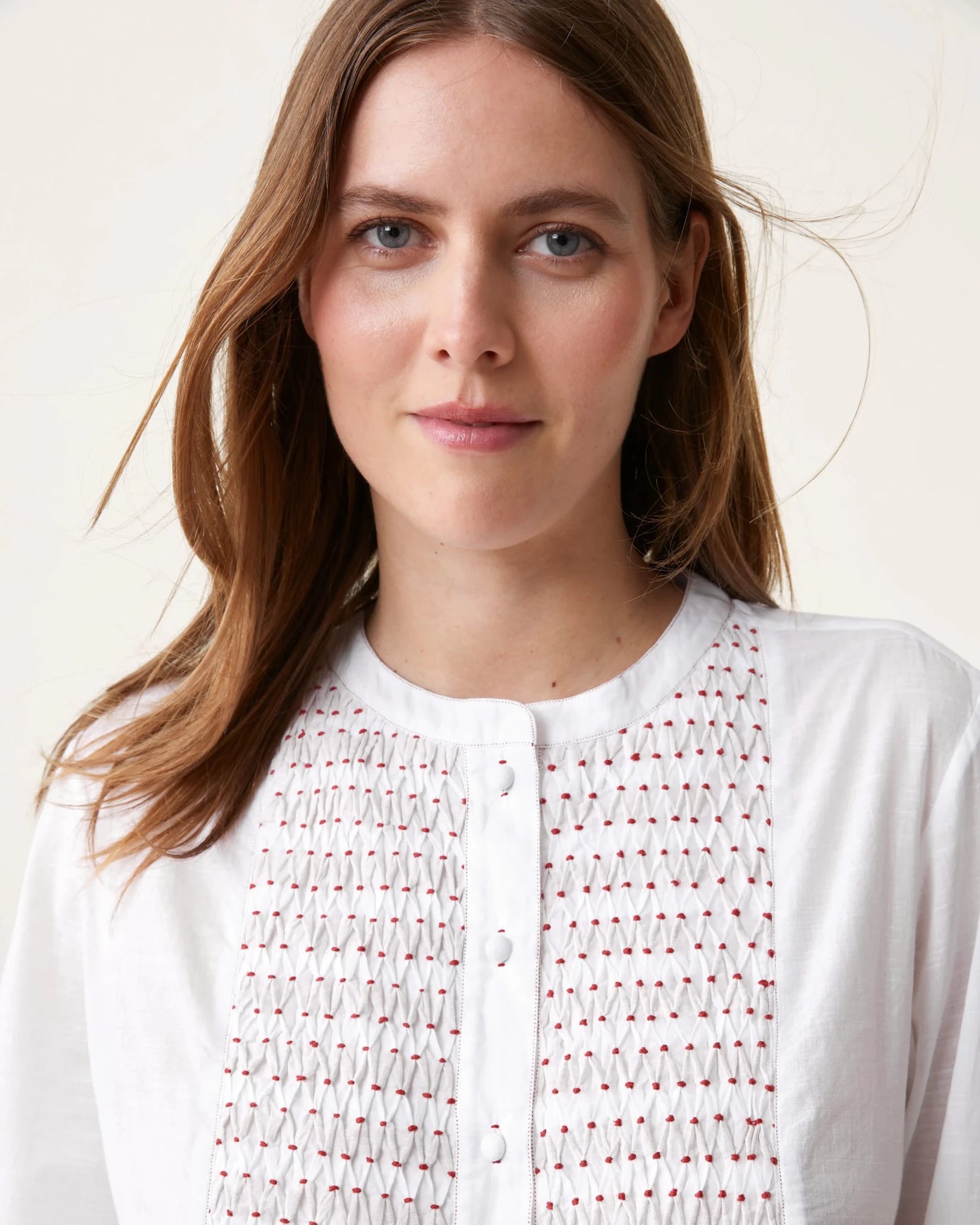 Robe de nuit Kim broderies rouges - Scarlette Ateliers