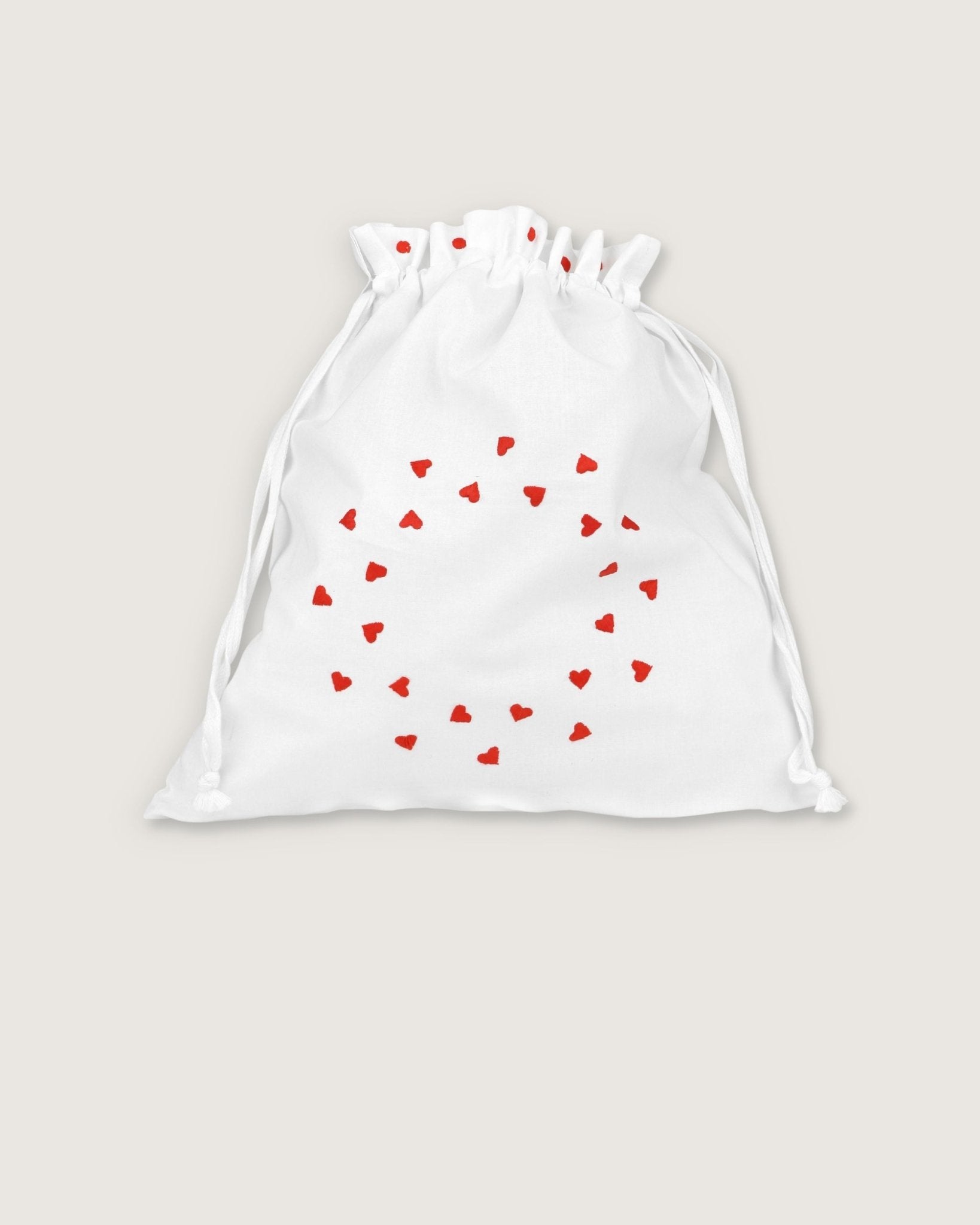 Sac à linge broderies cœurs rouges - Scarlette Ateliers